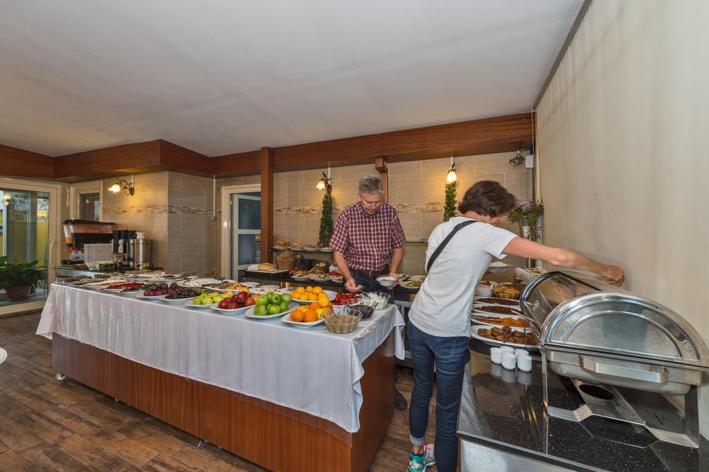The Empress Theodora Hotel — Foto’s 3